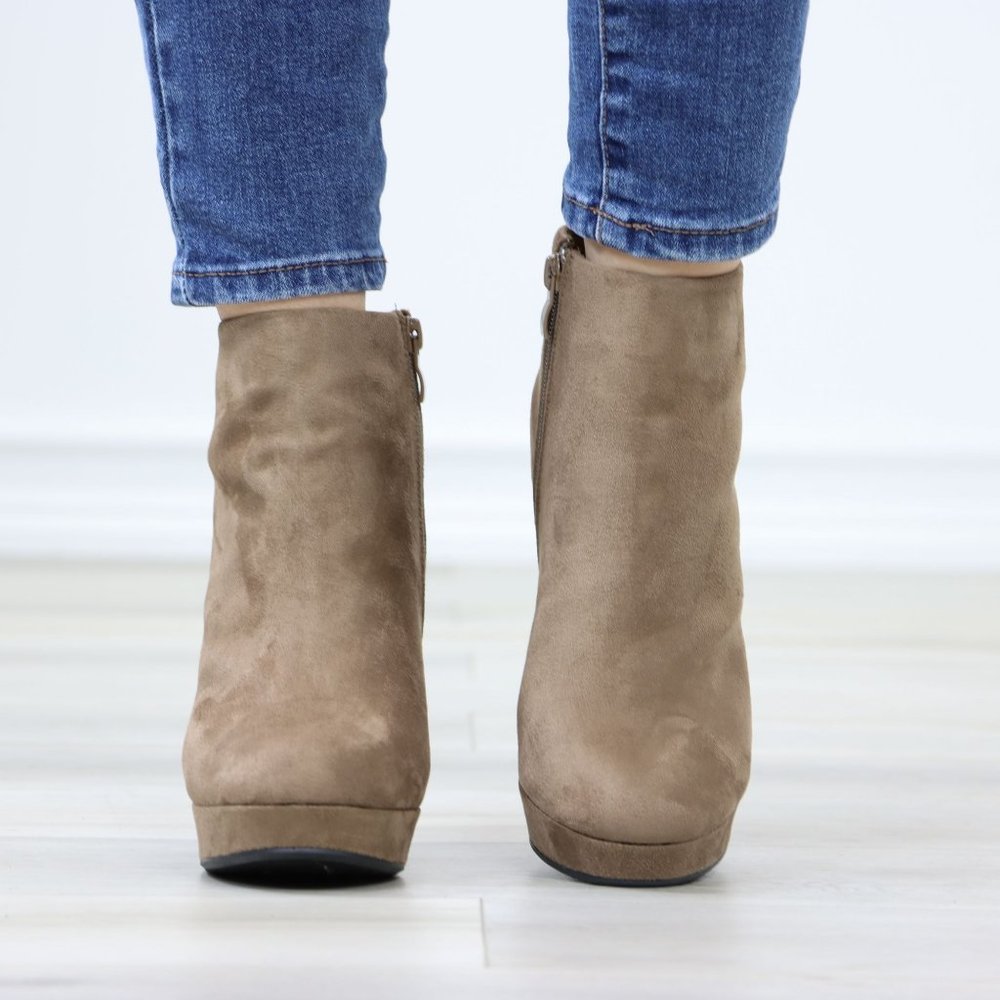 Platform Tan Suede Ankle Booties Block Heeled Boots - Picture 8 of 11